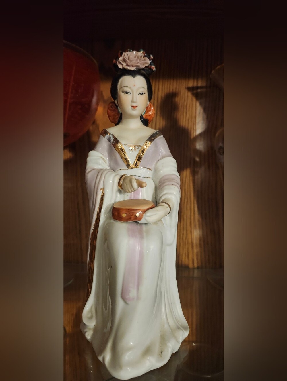 Porcelain Geisha Figurine in White and Pink with Gold Accents - Unbranded